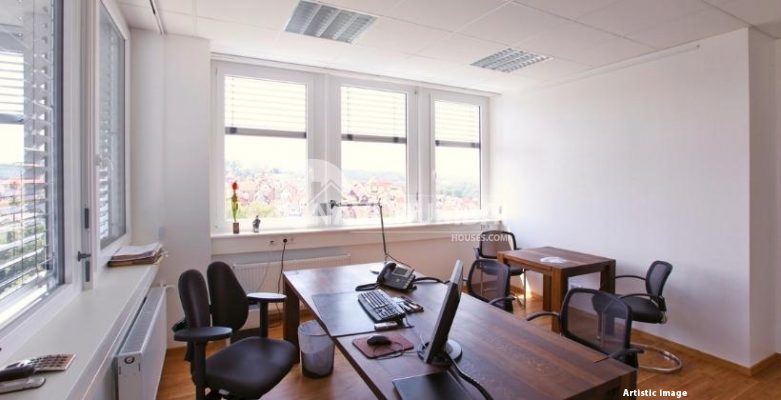 What should you rent: equipped or unfurnished office space?